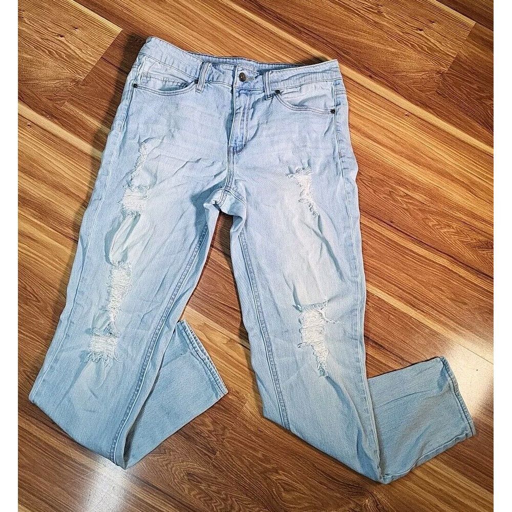 Empyre Light Wash Distressed Easton Boyfriend Fit Jeans‎ 31x30 Women's Size 7